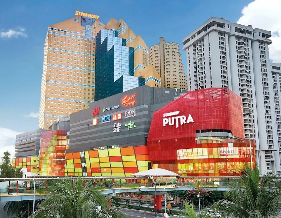3Br Villa Puteri Near Sunway Putra, Pwtc + Parking Lägenhet